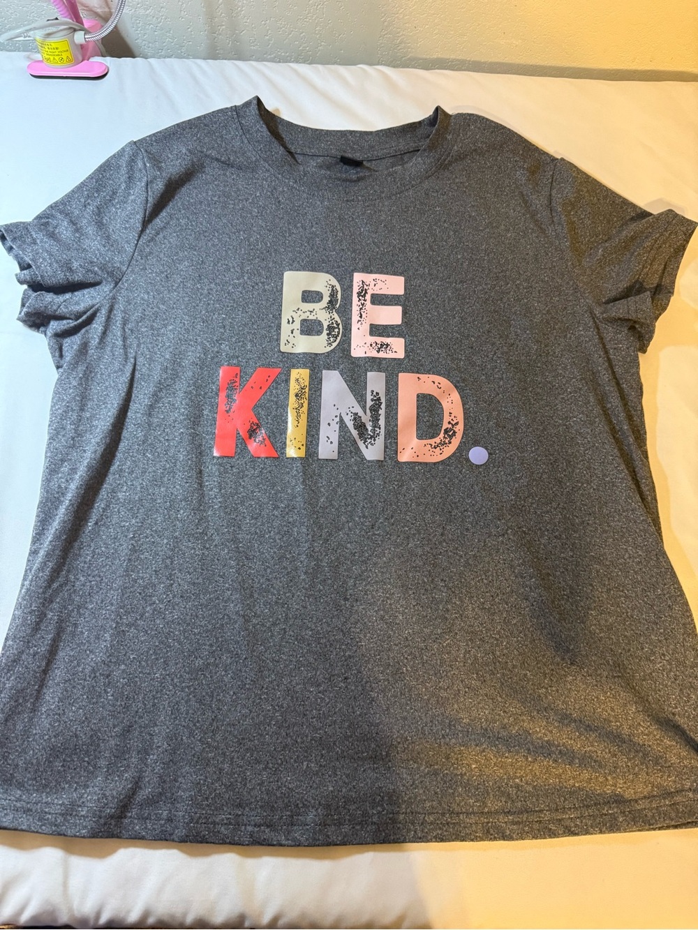 SHEIN Gray Short Sleeve Tee with Multicolor BE KIND Print